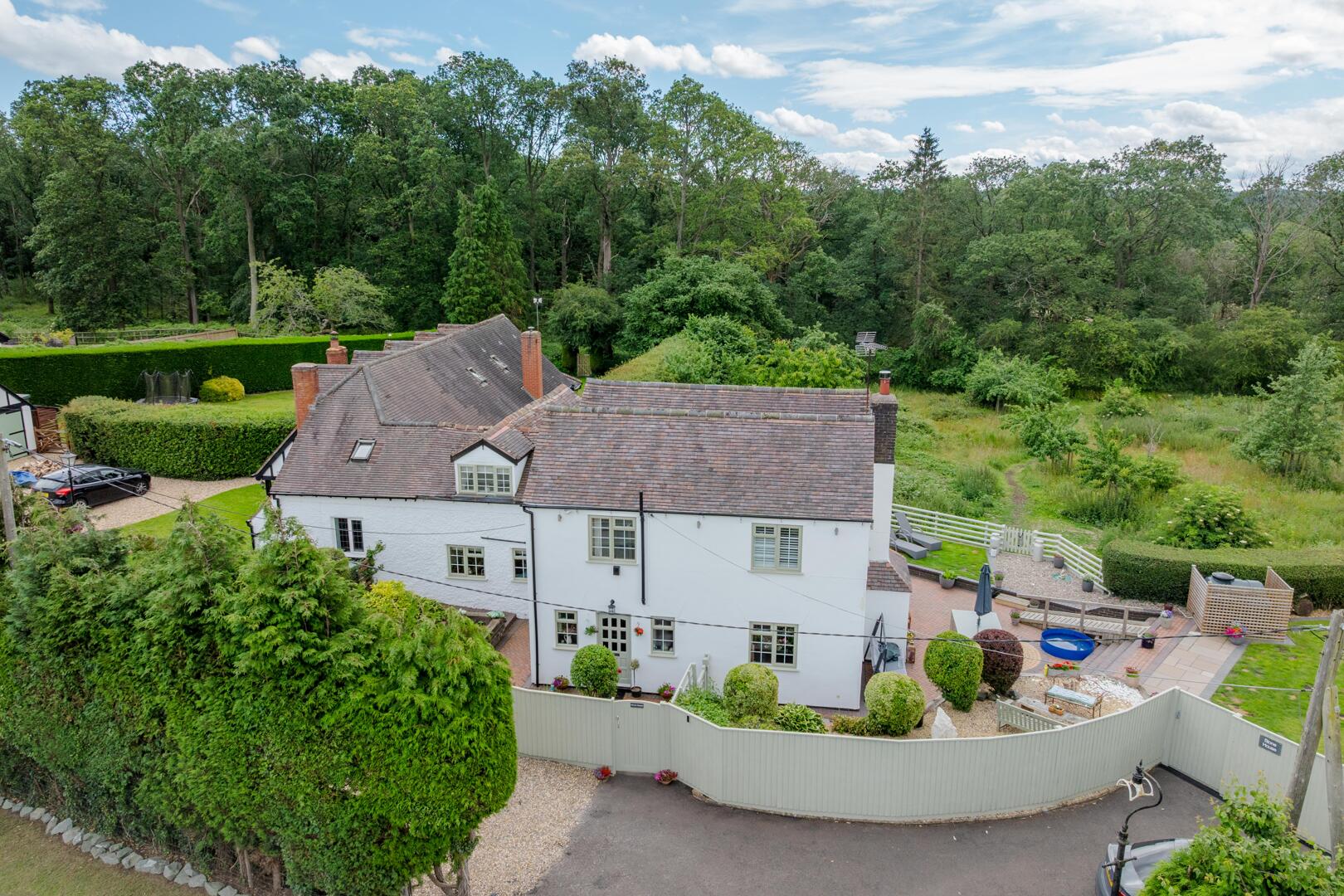 4 bed property in Button Oak, Bewdley